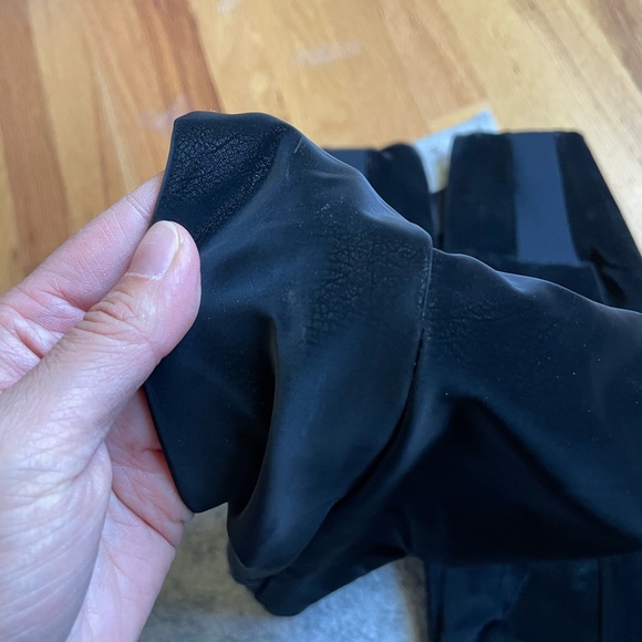 XS Velvet Guess Leggings - Picture 6 of 8